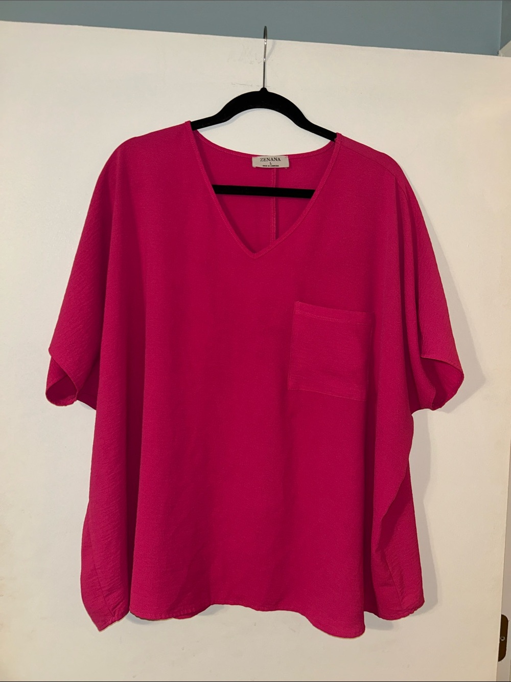 Zenana Outfitters V‑Neck Oversized Tunic in Fuchsia Pink